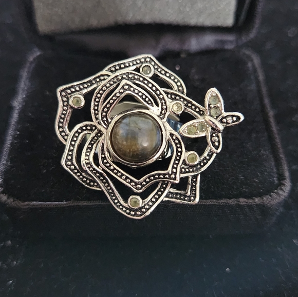 Jewelry - Labradorite in stainless steel. Size 10